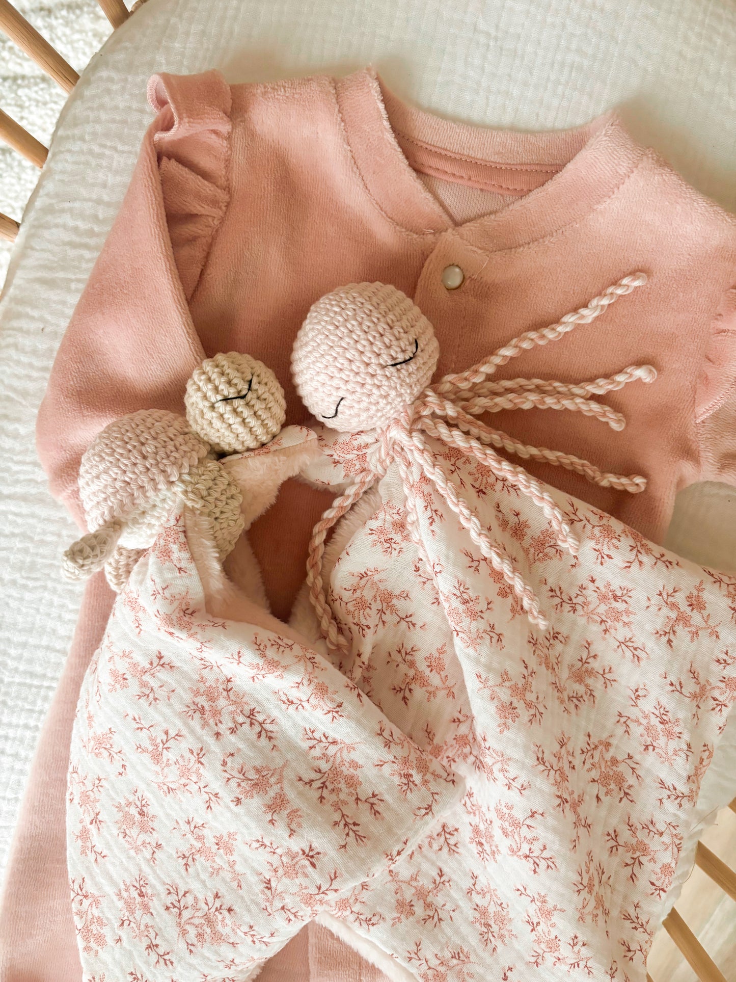 pieuvre doudou pour bebe